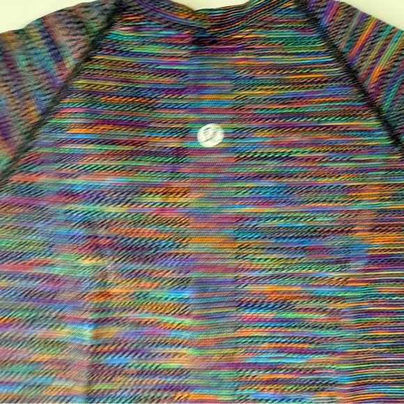Lululemon Swiftly Tech Short Sleeve 2.0 Rainbow Multi Black Size 6 - Picture 7 of 7